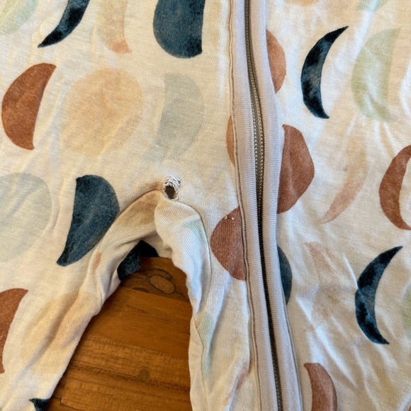 Little Sleepies “Luna” Print - size 12-18 months. Beautiful bamboo pajamas - Picture 2 of 4